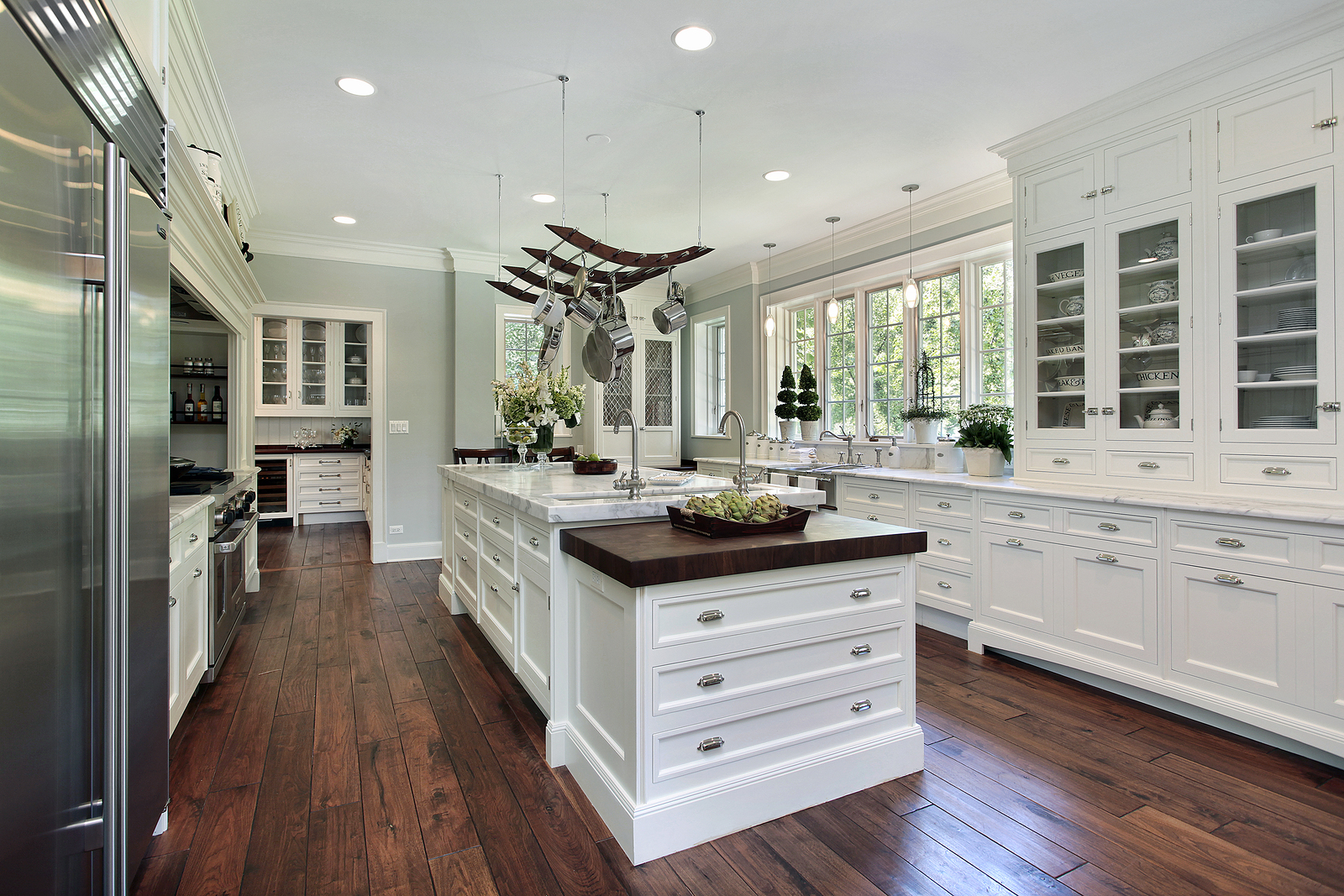 bigstock-Kitchen-in-luxury-home-with-wh-16568432